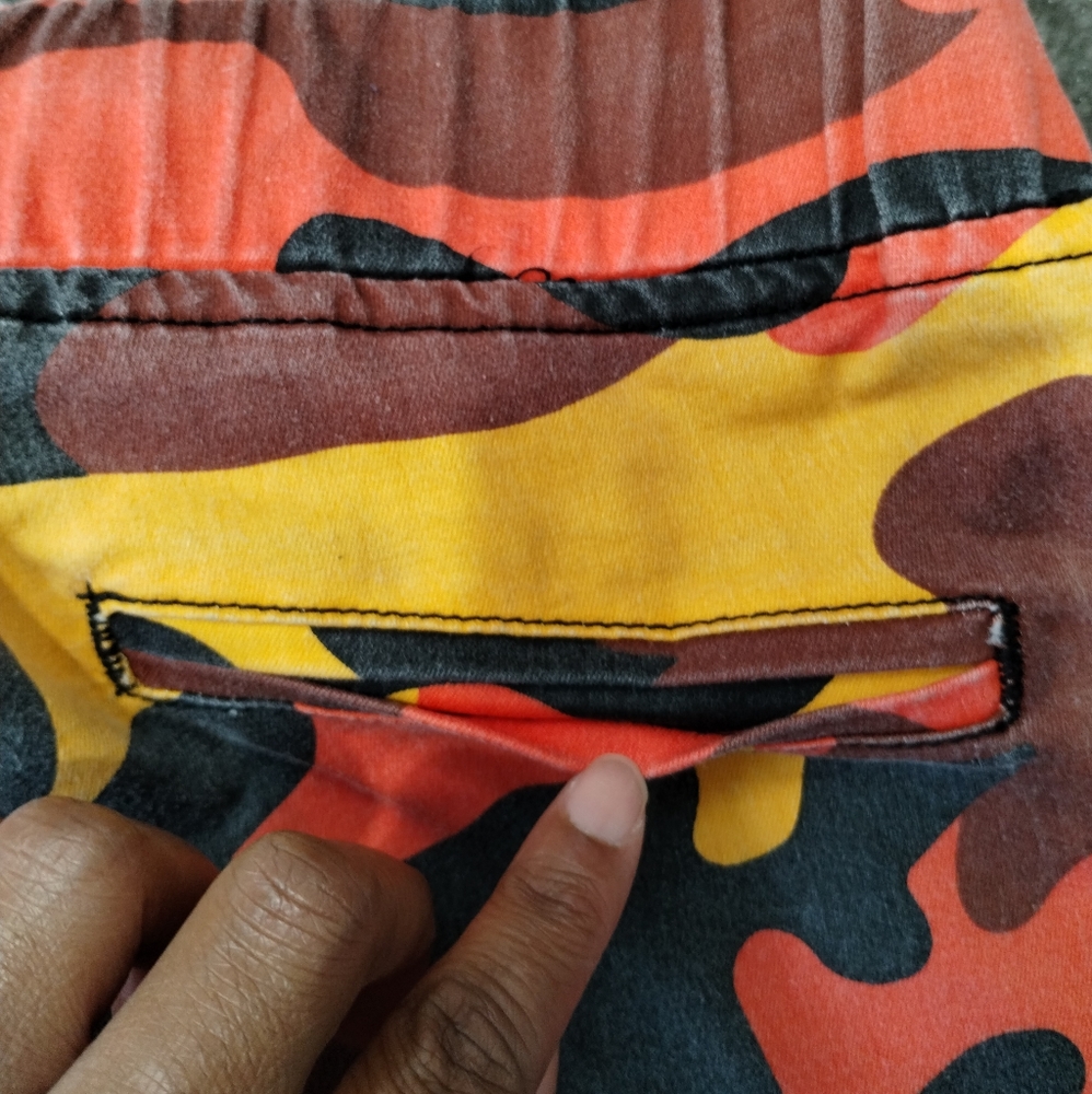 V.I.P. Sunburst Orange Camo Cargo Pants Women Size Small - Picture 10 of 11